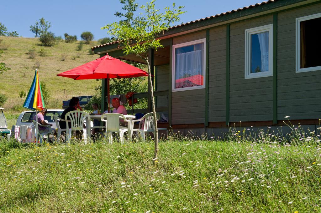 Le Bourdieu Otel Durfort  Oda fotoğraf